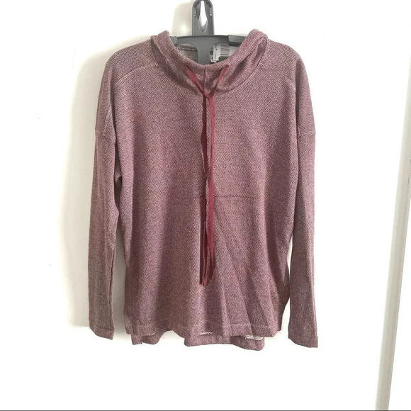Max Studio Women’s Size XS Maroon Textured Hoodie Pullover Long Sleeve Top - Picture 2 of 5